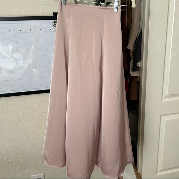 Aritzia Pink Midi Skirt - Picture 4 of 5